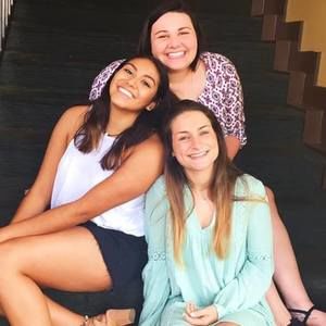 Meet your Posher, Ansley