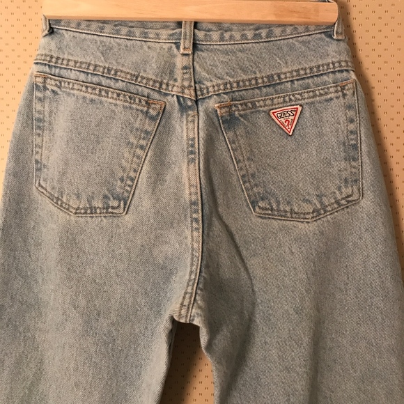 Tiny vintage light wash Guess jeans - Picture 6 of 6