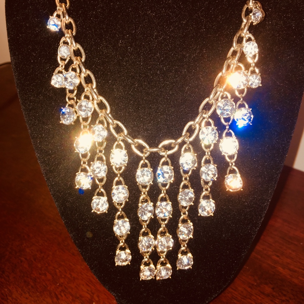 Ann Taylor gold tone rhinestone cascade necklace