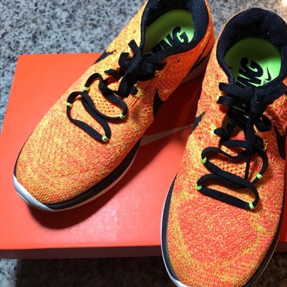 Nike Shoes - Nike lunar