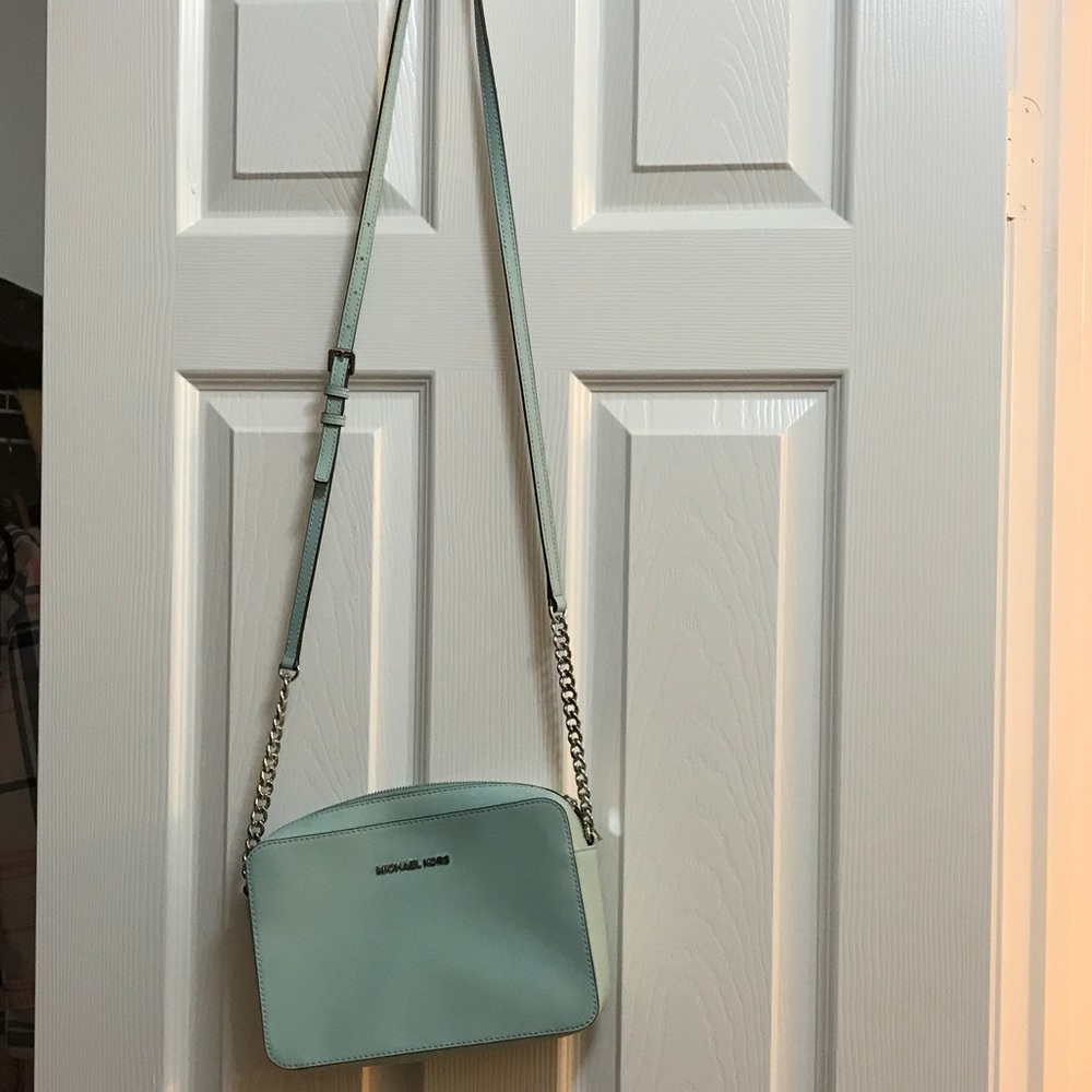 Michael Kors jet set crossbody