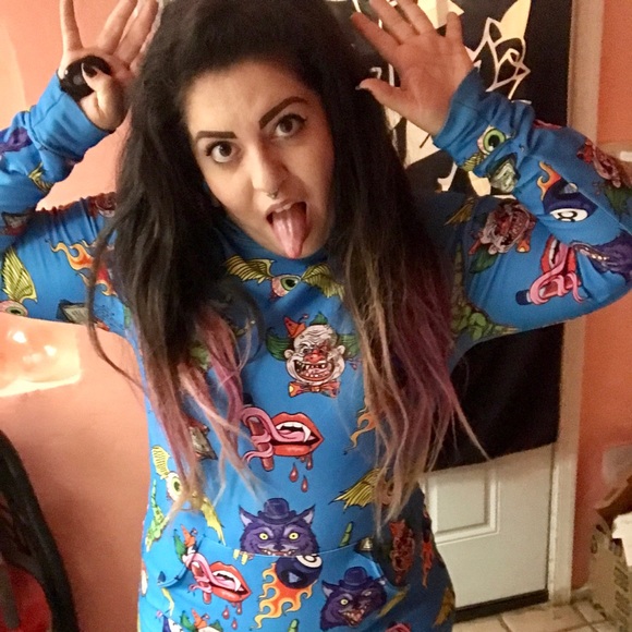 Meet your Posher, Jennifer - Picture 3 of 6