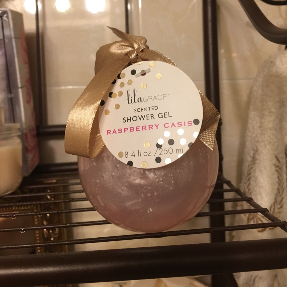 Lila grace shower gel raspberry cassis