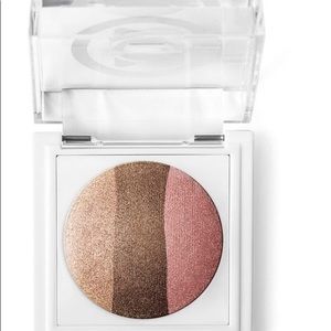 Mary Kay At Play-Baked Eye Trio "Neapolitan”