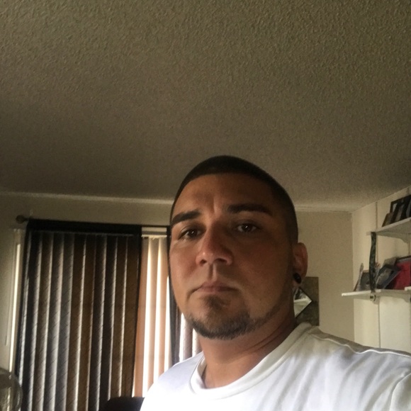 Meet your Posher, Justin - Picture 1 of 1