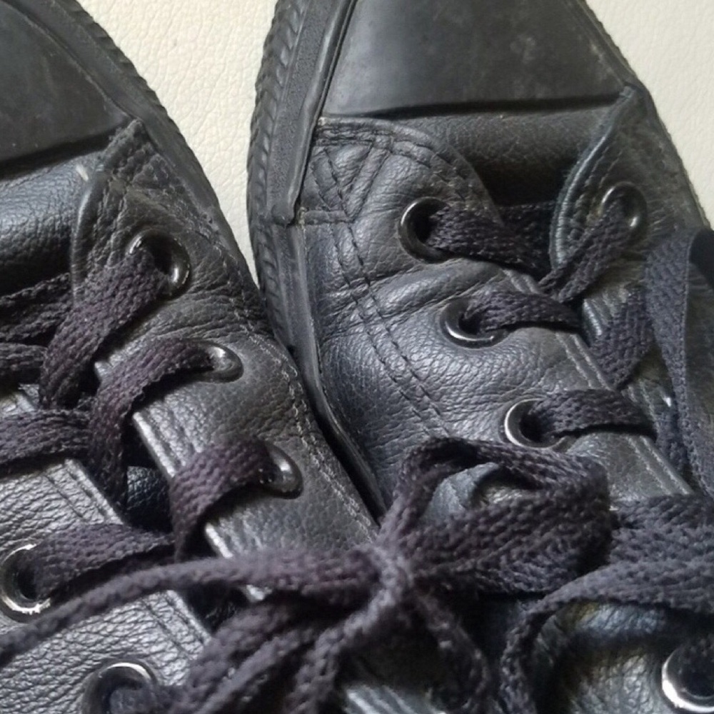 Black/Rose Gold Leather Converse