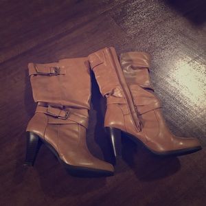 Heeled boots