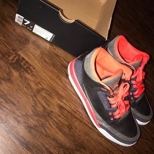 Air Jordan Bright Crimson Retro 3