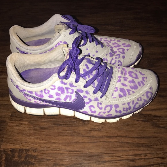 Nike Free Runs - Picture 3 of 4