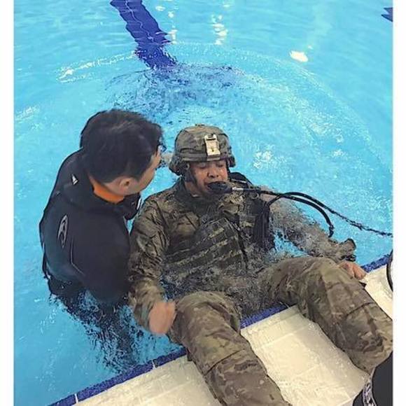 Meet your Posher, Alex - Picture 1 of 1