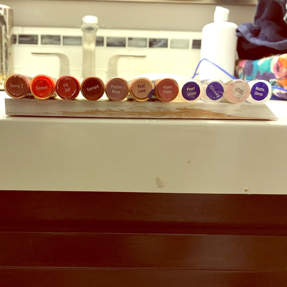 Lipsense liquid lip color, glosses & oops remover