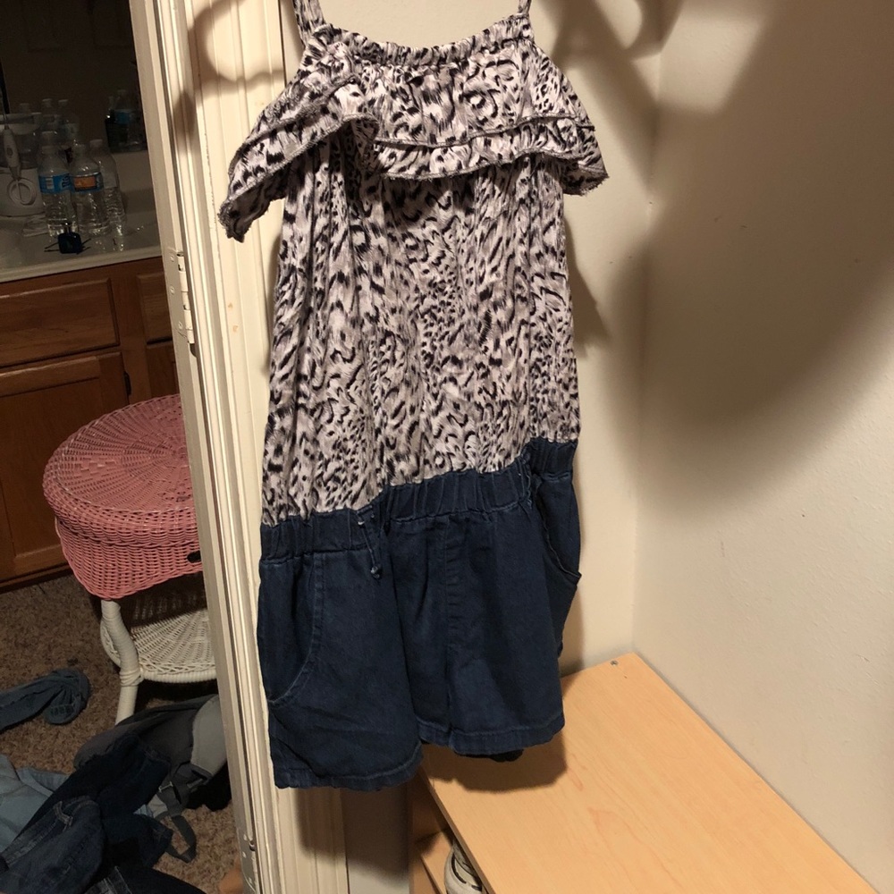 Jumper - Picture 2 of 3