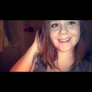 Meet your Posher, Jade