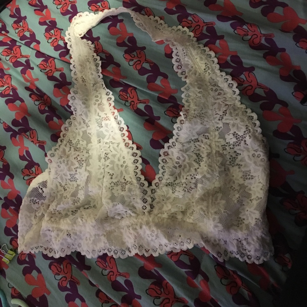 White lace bralette