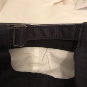 Supreme Stepped Arc Hat  (Navy blue)  brand new