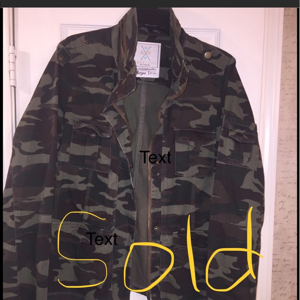 Cute jacket that can be dressed up or down.