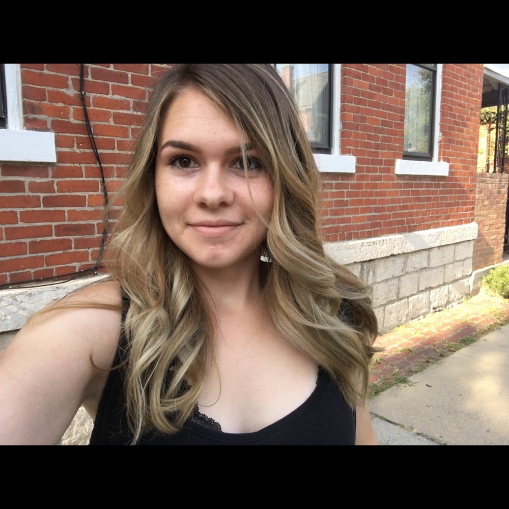 Meet your Posher, Emily