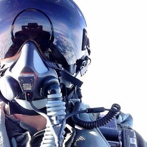 Meet your Posher, Collin