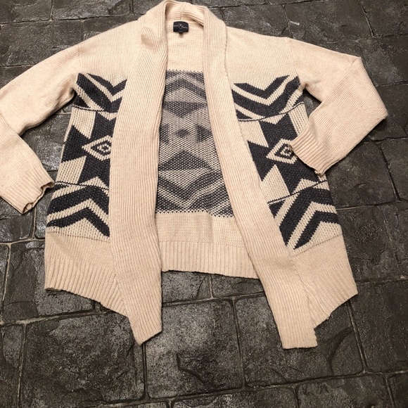 Market & Spruce Sweaters - Market & Spruce Aztec Cardigan
