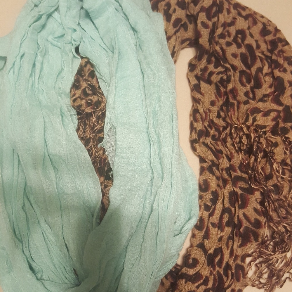 Scarfs