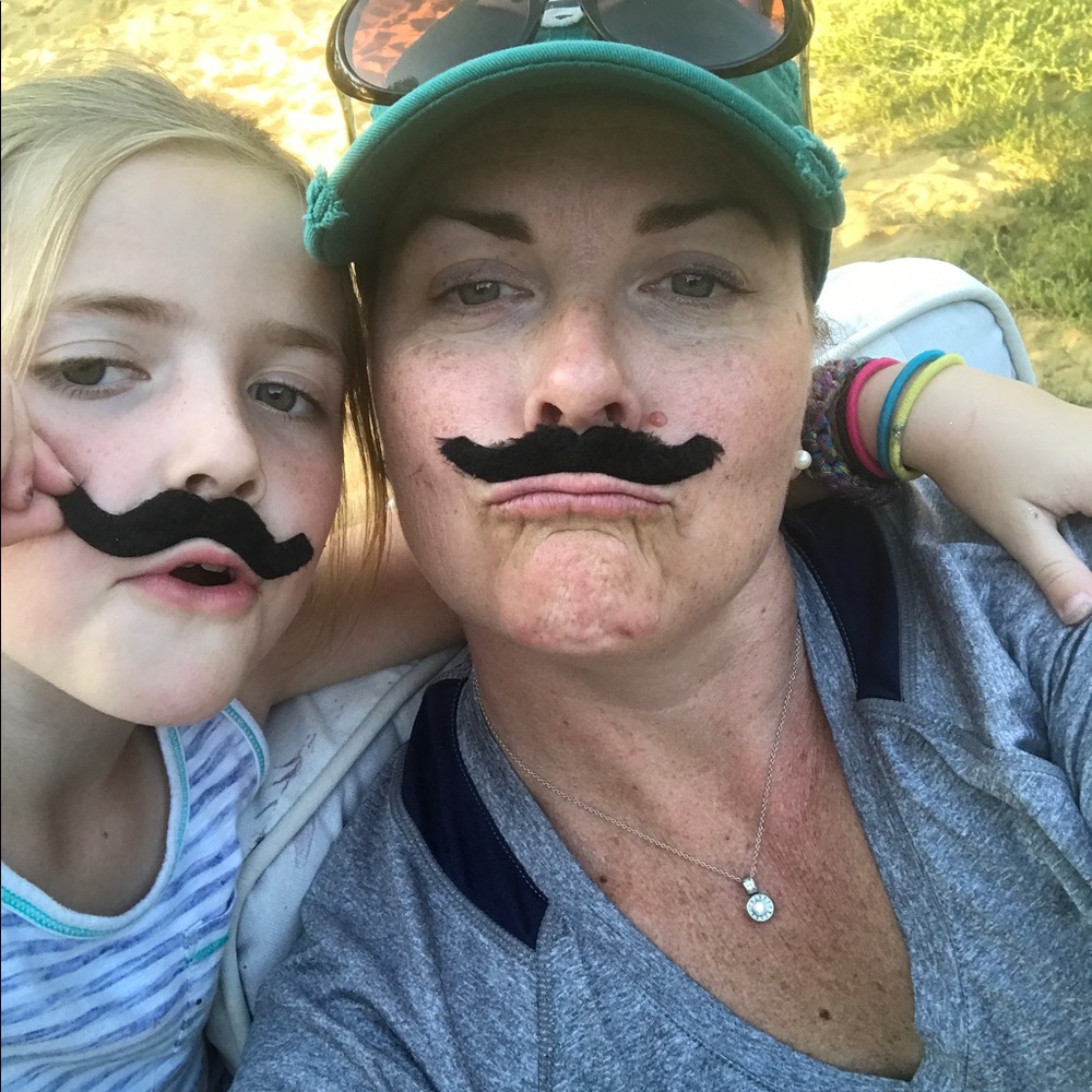 Meet your Posher, Sracey