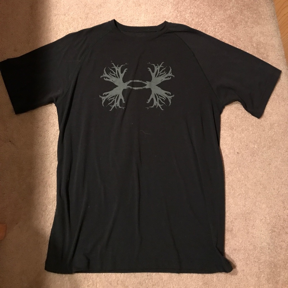 Under Armour tee