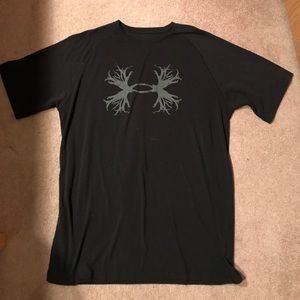 Under Armour tee