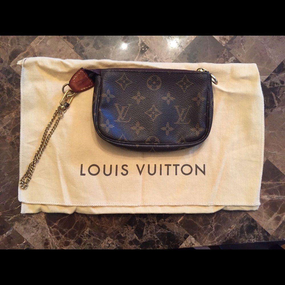 Louis Vuitton Mini Pochette Bag