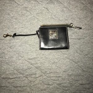 Dooney & bourke wallet