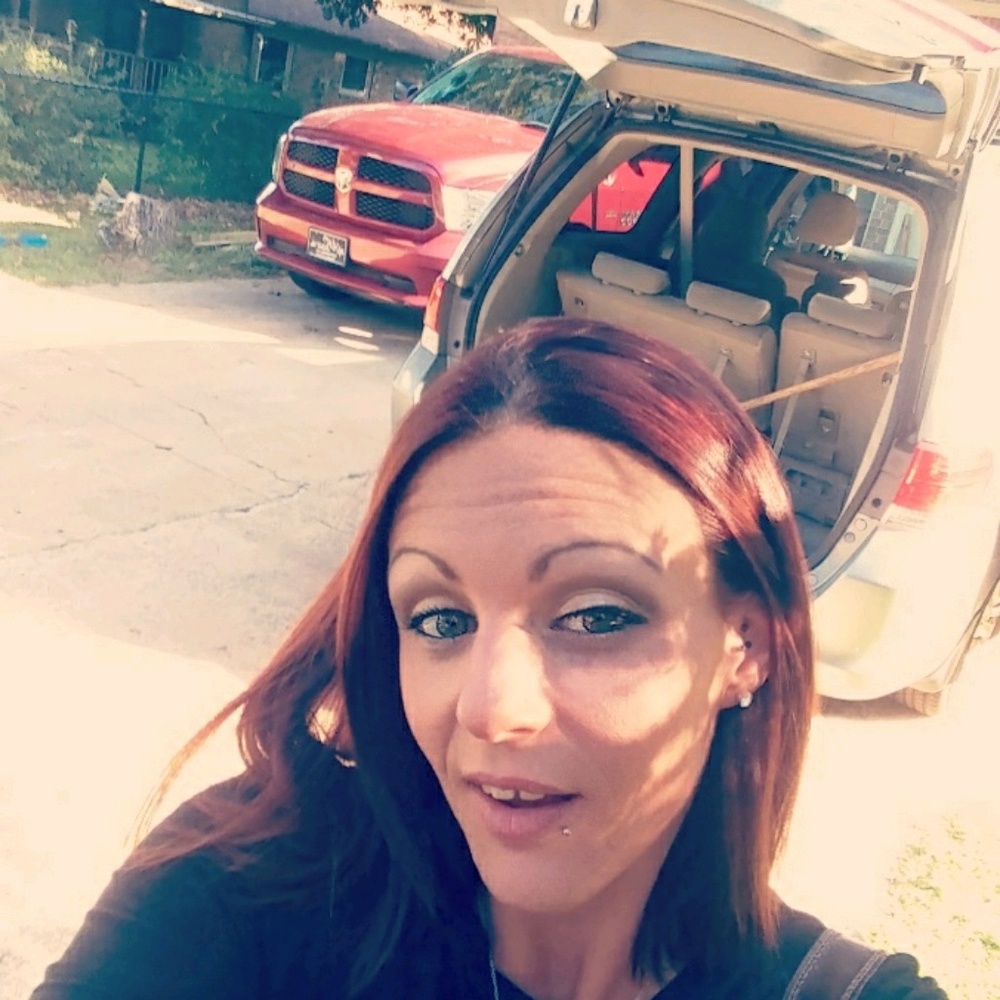 Meet your Posher, Nicole