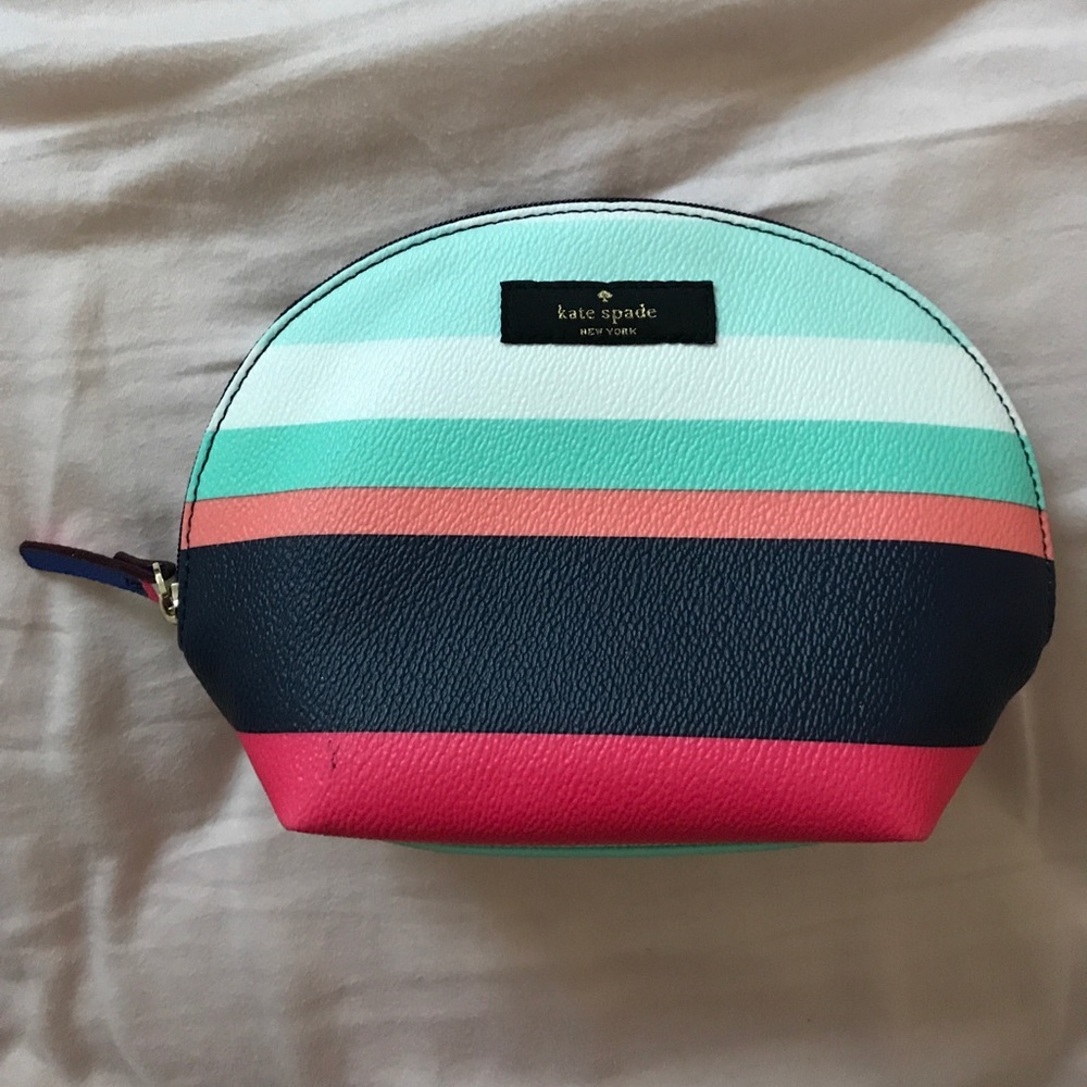 Makeup bag