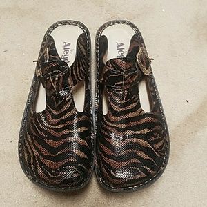 Alegria shoes