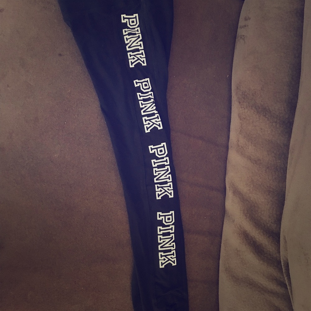 VS Pink yoga pants