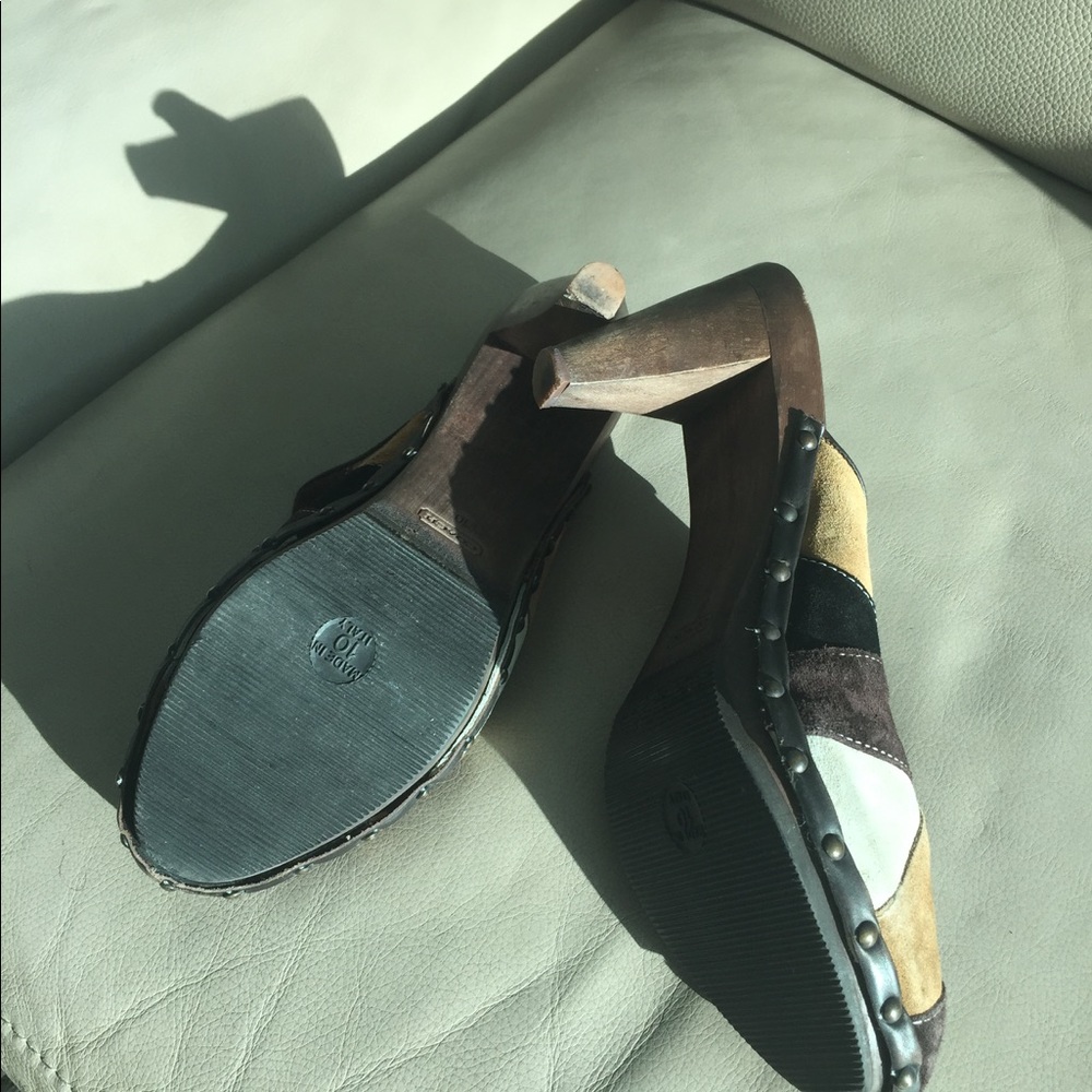 Coach Clogs - image 4