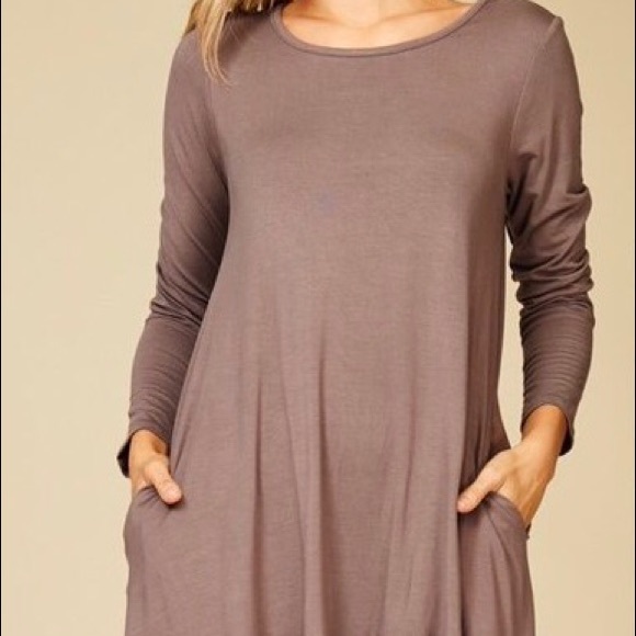 Long sleeve dress with ruffle skirt, ⭐️SALE⭐️ - Picture 4 of 4