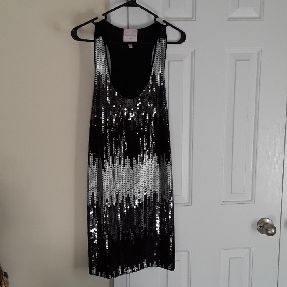 Happy  New Years! Sequins dress blk&sliver