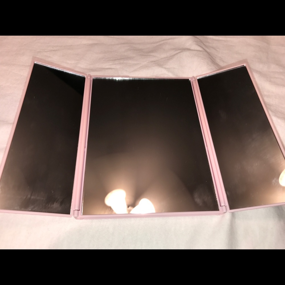 trifold mirror