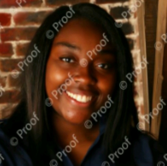 Meet your Posher, Shakira - Picture 1 of 1