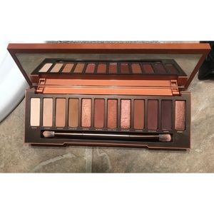 Authentic Naked Heat Palette