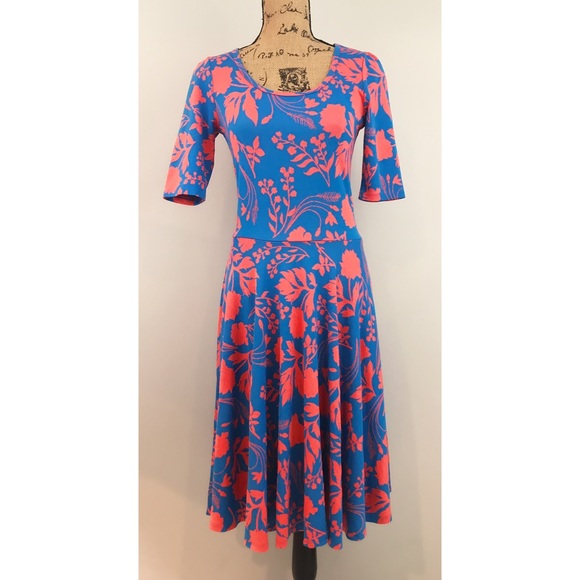 LuLaRoe Dresses & Skirts - ❌SOLD❌ Lularoe Nicole Blue & Coral/Pink Flowers