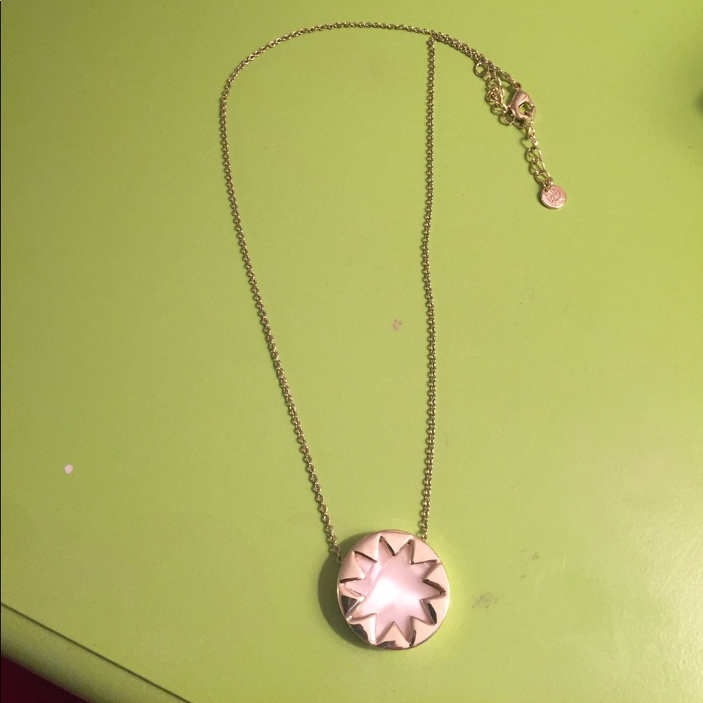 House of Harlow pendant necklace