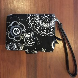 Thirty One ID wristlet- like new!