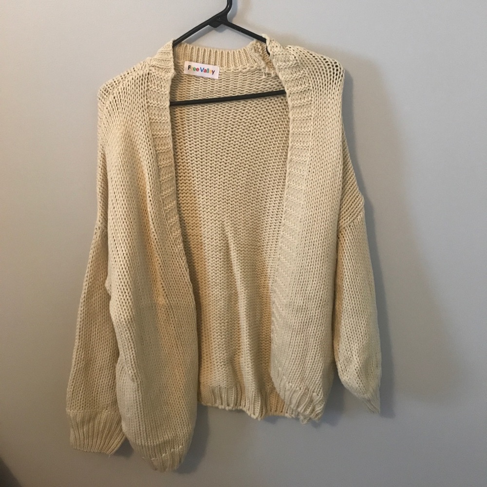 Chunky cream crochet cardigan NWOT