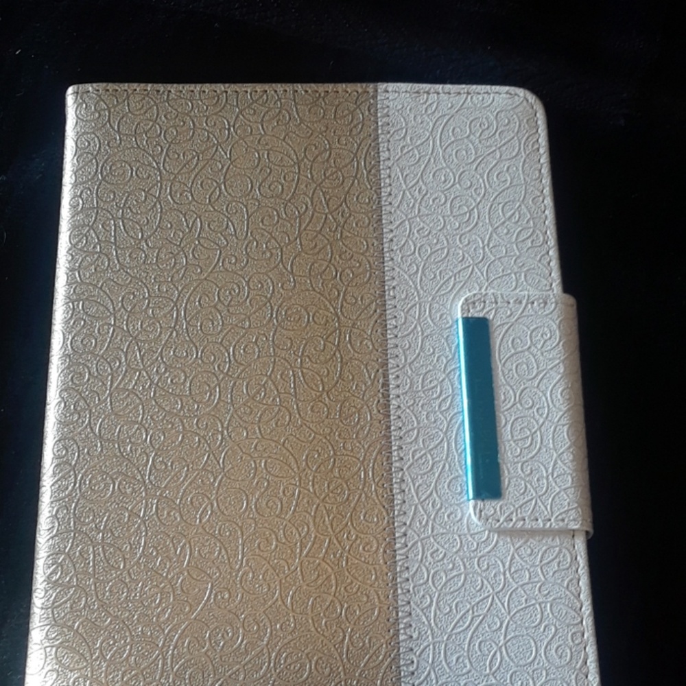 IPad.  Mini 2Case - Picture 2 of 5