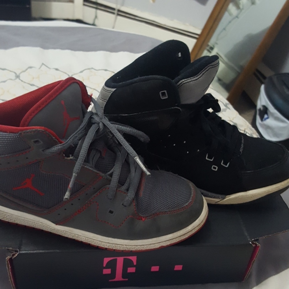 Bundle Boys jordan sz 2 and 2.5