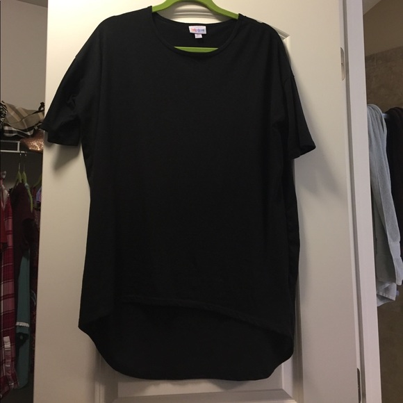 LuLaRoe Tops - LuLaRoe Solid Black Irma