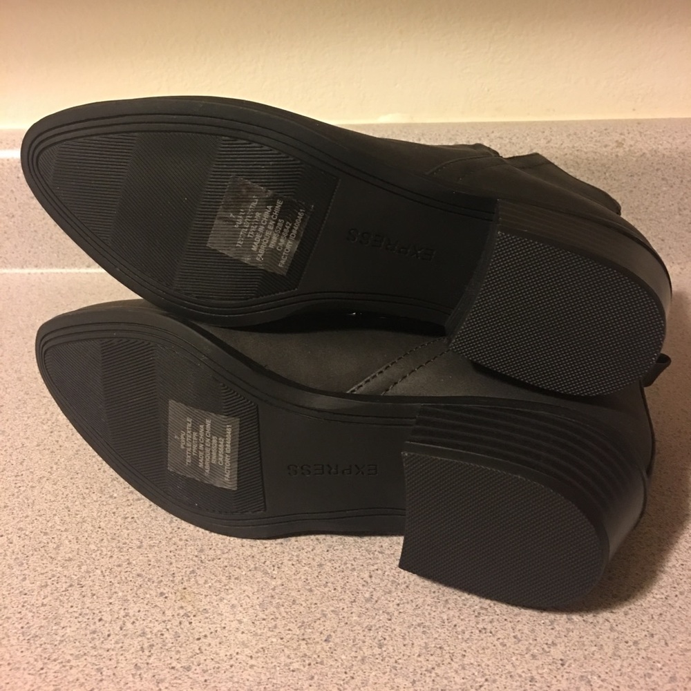 New Express Dark Slate Grey Niche Ankle Bootie 7 - Picture 5 of 8