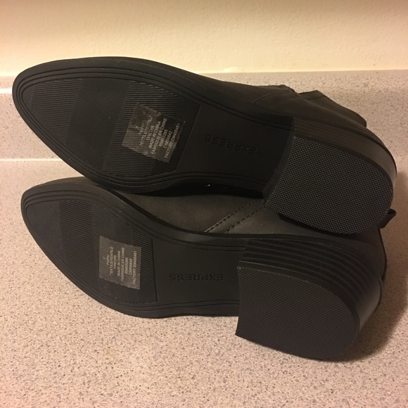 New Express Dark Slate Grey Niche Ankle Bootie 7 - Picture 5 of 8