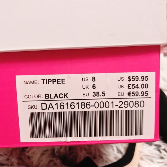 Black Heels with Strap - Picture 4 of 4