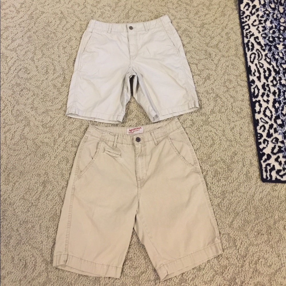 2PAIRS MENS SHORTS SIZE 30" WAIST SOLD AS A SET